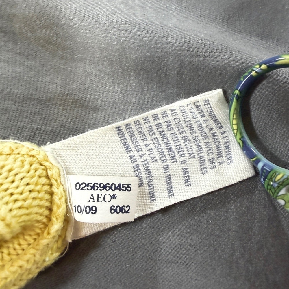 Vintage Y2K Cable Knit Sweater Small American Eagle Light Yellow preppy v neck - Picture 7 of 7